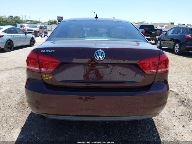 1VWAH7A30EC015373 Volkswagen Passat 2.5l Wolfsburg Edition