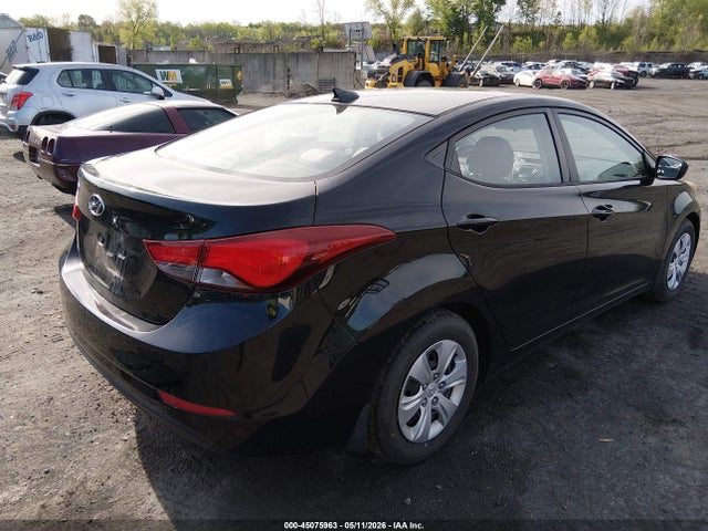 Aukcja sprzedaży 2016 Hyundai Elantra Se, vin: 5NPDH4AE3GH715301, numer aukcji: 45075963