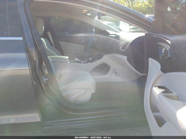 45076011 :رقم المزاد ، 1C3CCCAB4GN181353 vin ، 2016 Chrysler 200 Limited مزاد بيع
