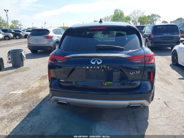 3PCAJ5M32KF127999 Infiniti Qx50 Essential