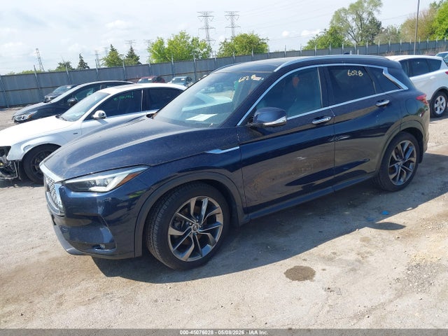 3PCAJ5M32KF127999 Infiniti Qx50 Essential