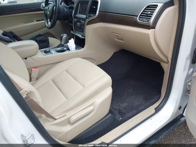 45076040 :رقم المزاد ، 1C4RJFAG1JC161928 vin ، 2018 Jeep Grand Cherokee Laredo E 4x4 مزاد بيع