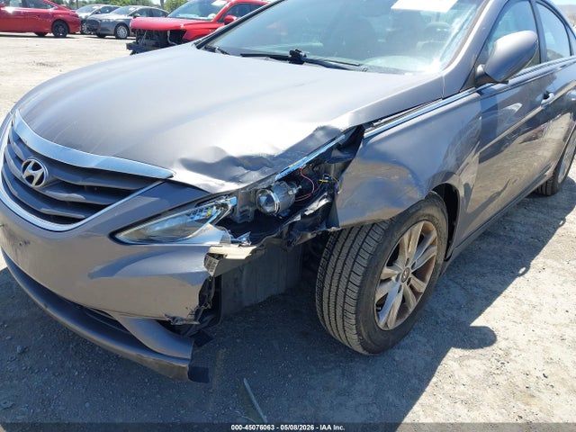 45076063 :رقم المزاد ، 5NPEB4AC3DH655889 vin ، 2013 Hyundai Sonata Gls مزاد بيع