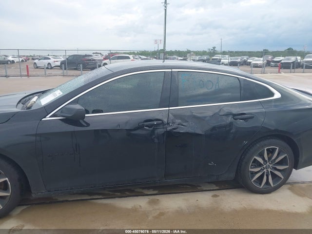 1G1ZG5ST9NF145512 Chevrolet Malibu Fwd Rs