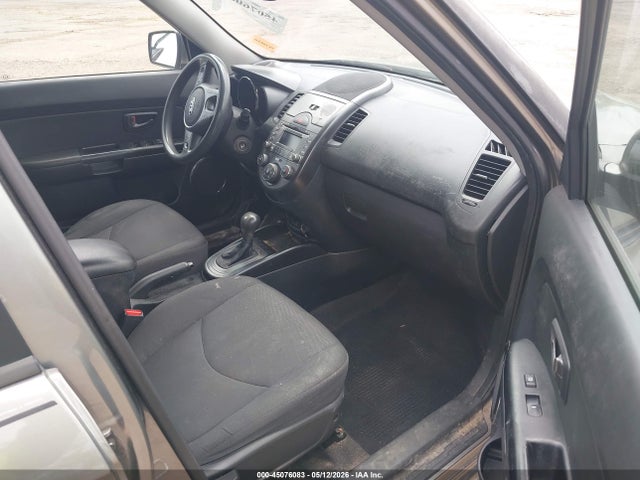 45076083 :رقم المزاد ، KNDJT2A26B7271971 vin ، 2011 Kia Soul + مزاد بيع