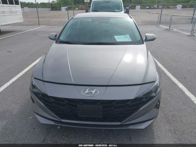 KMHLL4AGXPU550943 Hyundai ELANTRA SE