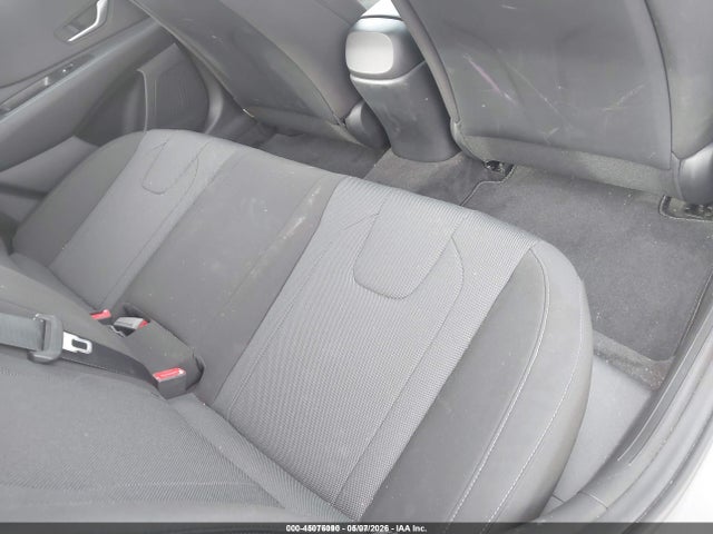 KMHLL4AGXPU550943 Hyundai ELANTRA SE