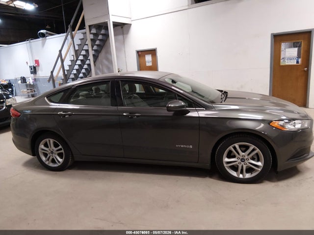 2018 Ford Fusion Hybrid S მანქანა იყიდება აუქციონზე, vin: 3FA6P0UU2JR271460, აუქციონის ნომერი: 45076091