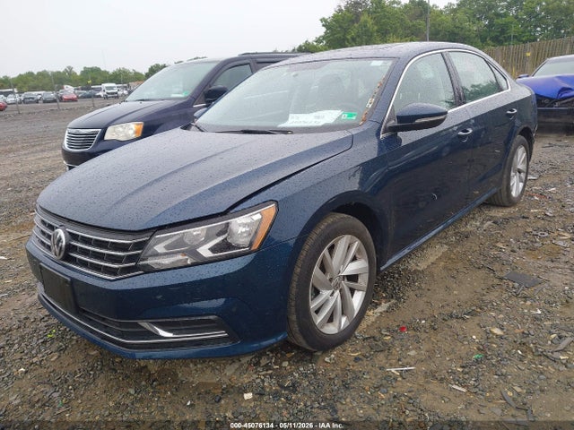 45076134 :رقم المزاد ، 1VWBA7A37JC029256 vin ، 2018 Volkswagen Passat 2.0t Se مزاد بيع