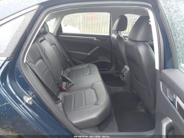 45076134 :رقم المزاد ، 1VWBA7A37JC029256 vin ، 2018 Volkswagen Passat 2.0t Se مزاد بيع