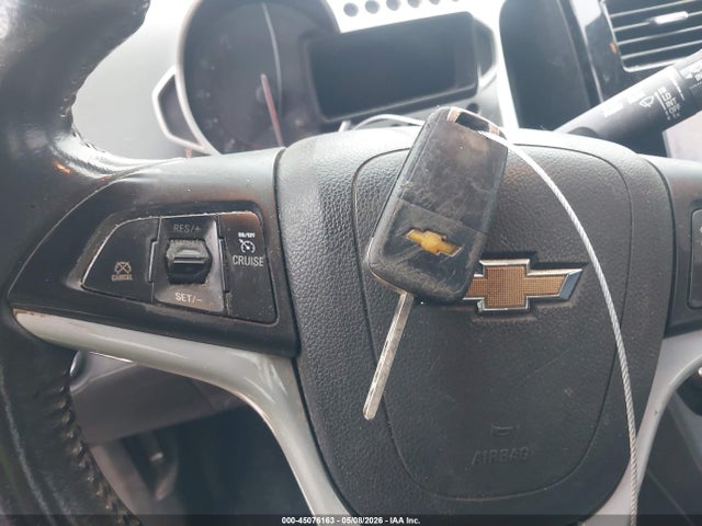1G1JH6SB6F4128123 Chevrolet Sonic Rs Manual