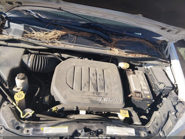 45076169 :رقم المزاد ، 2D4RN5DG1BR661853 vin ، 2011 Dodge Grand Caravan Crew مزاد بيع