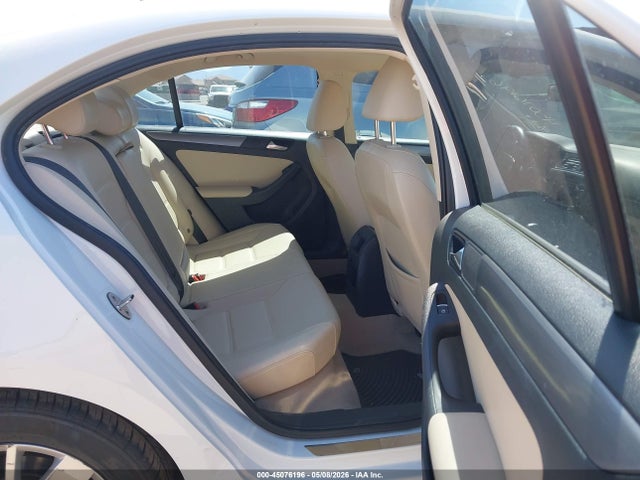3VWLA7AJ6FM404613 Volkswagen Jetta 2.0l Tdi Se