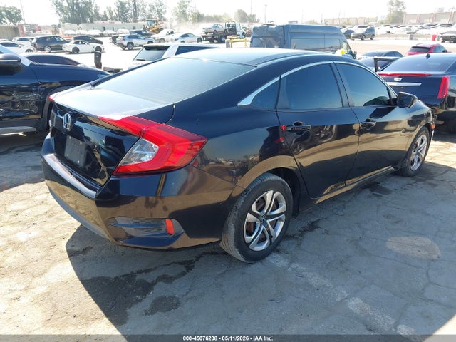 Honda Civic Lx 2018 2HGFC2F58JH552974 Image 4