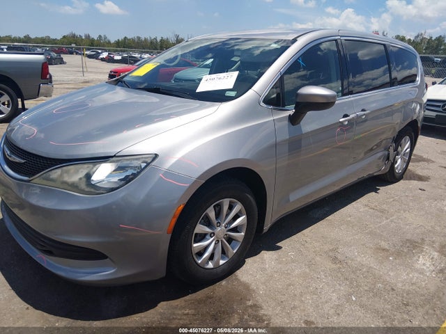 2017 Chrysler Pacifica Touring მანქანა იყიდება აუქციონზე, vin: 2C4RC1DGXHR594481, აუქციონის ნომერი: 45076227