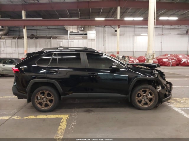 45076228 :رقم المزاد ، 2T3UWRFV0PW169013 vin ، 2023 Toyota Rav4 Hybrid Woodland Edition مزاد بيع