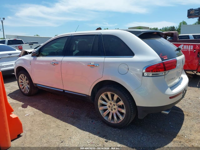 Продажа на аукционе авто 2015 Lincoln Mkx, vin: 2LMDJ6JK4FBL24044, номер лота: 45076233