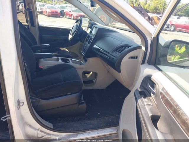 45076241 :رقم المزاد ، 2C4RDGDG5CR105607 vin ، 2012 Dodge Grand Caravan Crew مزاد بيع