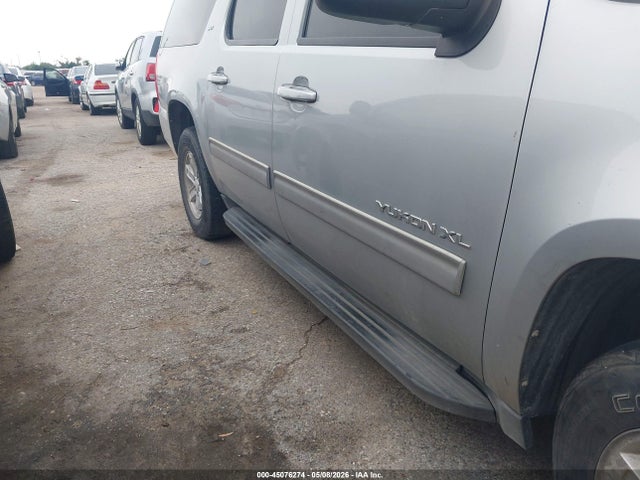 2013 Gmc Yukon Xl 1500 Slt მანქანა იყიდება აუქციონზე, vin: 1GKS1KE02DR305662, აუქციონის ნომერი: 45076274