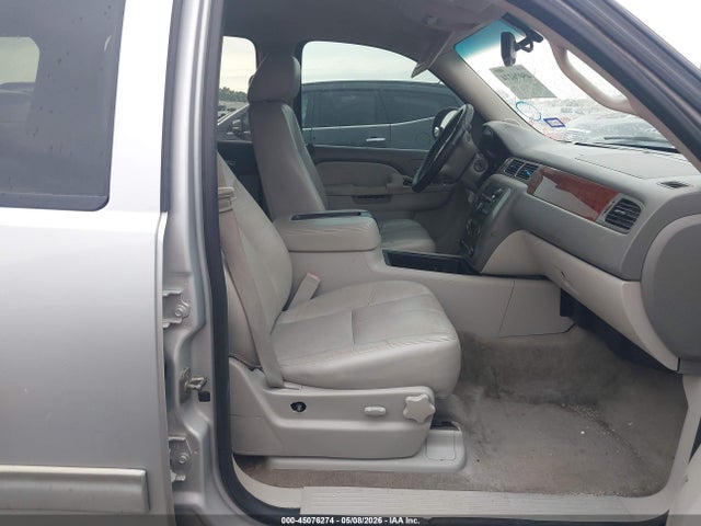 2013 Gmc Yukon Xl 1500 Slt მანქანა იყიდება აუქციონზე, vin: 1GKS1KE02DR305662, აუქციონის ნომერი: 45076274