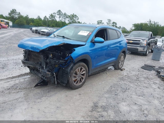 Продаж на аукціоні авто 2016 Hyundai Tucson Se, vin: KM8J33A40GU207565, номер лоту: 45076316