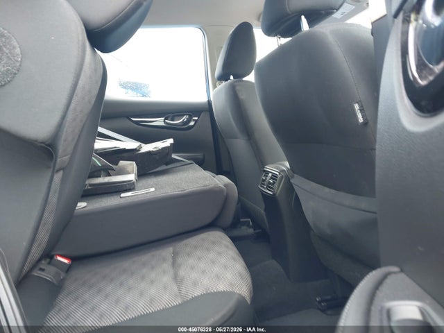 JN1BJ1BWXNW482139 Nissan Rogue Sport Sv Awd Xtronic Cvt