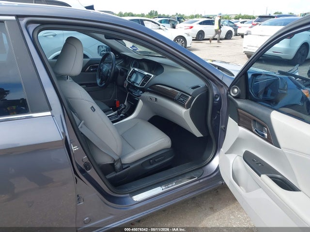 Продажа на аукционе авто 2016 Honda Accord Ex-l, vin: 1HGCR2F86GA033280, номер лота: 45076342