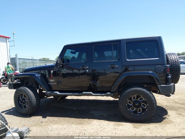 1C4BJWEG8EL282067 Jeep Wrangler Unlimited Sahara