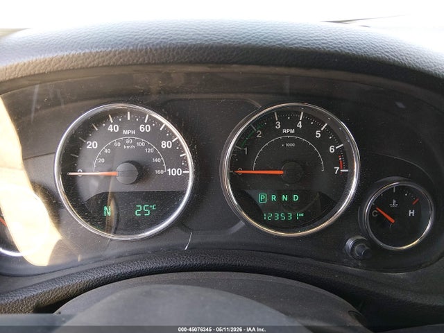 1C4BJWEG8EL282067 Jeep Wrangler Unlimited Sahara