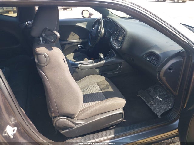 45076366 :رقم المزاد ، 2C3CDZAG3KH735320 vin ، 2019 Dodge Challenger Sxt مزاد بيع