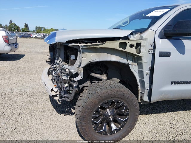 45076430 :رقم المزاد ، 5TFUY5F16LX922257 vin ، 2020 Toyota Tundra Sr5 مزاد بيع