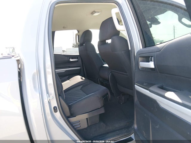 45076430 :رقم المزاد ، 5TFUY5F16LX922257 vin ، 2020 Toyota Tundra Sr5 مزاد بيع