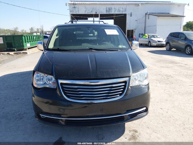 45076456 :رقم المزاد ، 2C4RC1CG2GR149491 vin ، 2016 Chrysler Town & Country Touring-l Anniversary Edition مزاد بيع
