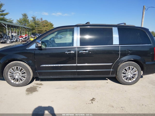 45076456 :رقم المزاد ، 2C4RC1CG2GR149491 vin ، 2016 Chrysler Town & Country Touring-l Anniversary Edition مزاد بيع