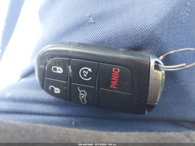 45076468 :رقم المزاد ، 1C4RJFAG4KC619642 vin ، 2019 Jeep Grand Cherokee Laredo E 4x4 مزاد بيع