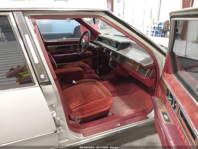 Продажа на аукционе авто 1987 Oldsmobile 98 Regency Brougham, vin: 1G3CW5137H1329706, номер лота: 45076478
