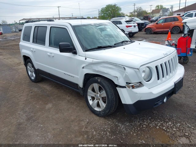 2016 Jeep Patriot Latitude მანქანა იყიდება აუქციონზე, vin: 1C4NJPFB4GD777031, აუქციონის ნომერი: 45076486