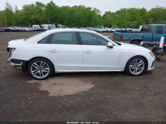 45076511 :رقم المزاد ، WAUDAAF42NN005173 vin ، 2022 Audi A4 Premium 45 Tfsi S Line Quattro S Tronic مزاد بيع