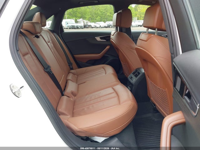 45076511 :رقم المزاد ، WAUDAAF42NN005173 vin ، 2022 Audi A4 Premium 45 Tfsi S Line Quattro S Tronic مزاد بيع