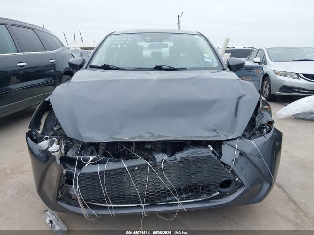 45076514 :رقم المزاد ، 3MYDLBYV4KY503495 vin ، 2019 Toyota Yaris Xle مزاد بيع