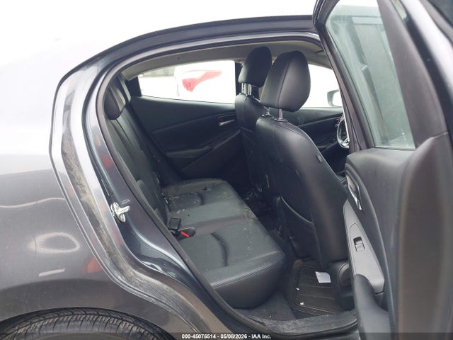 45076514 :رقم المزاد ، 3MYDLBYV4KY503495 vin ، 2019 Toyota Yaris Xle مزاد بيع