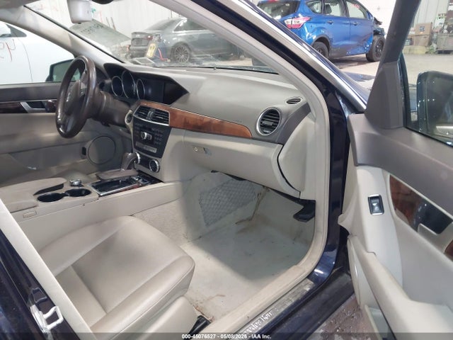Продажа на аукционе авто 2012 Mercedes-benz C 300 Luxury 4matic, vin: WDDGF8BB7CF910343, номер лота: 45076527
