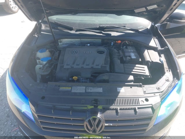 Aukcja sprzedaży 2014 Volkswagen Passat 2.0l Tdi Sel Premium, vin: 1VWCN7A39EC043688, numer aukcji: 45076533
