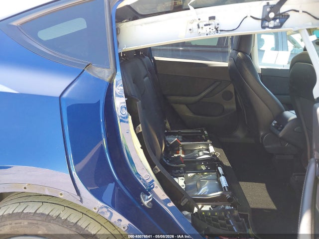 45076541 :رقم المزاد ، 5YJYGDEE2MF081875 vin ، 2021 Tesla Model Y Long Range Dual Motor All-wheel Drive مزاد بيع