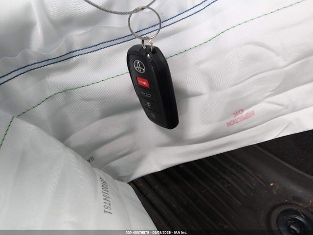 JTDBCMFE2RJ025080 Toyota Corolla Hybrid Le