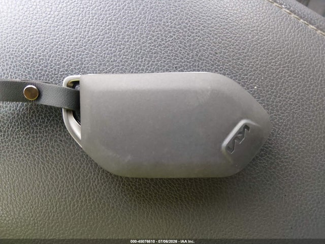 45076610 :رقم المزاد ، 3KPFW4DE1SE263744 vin ، 2025 Kia K4 Gt-line مزاد بيع