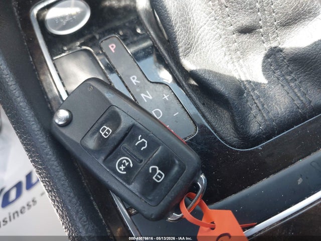 2014 Volkswagen Passat 2.0l Tdi Sel Premium მანქანა იყიდება აუქციონზე, vin: 1VWCN7A39EC015566, აუქციონის ნომერი: 45076616