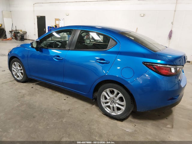 45076660 :رقم المزاد ، 3MYDLBYV0HY164176 vin ، 2017 Toyota Yaris Ia مزاد بيع
