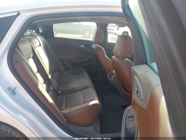 1G1ZH5SX4GF198590 Chevrolet Malibu Premier