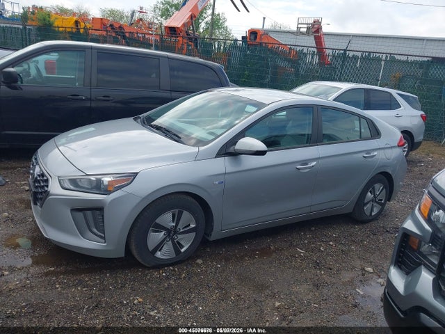 2020 Hyundai Ioniq Hybrid Blue მანქანა იყიდება აუქციონზე, vin: KMHC65LC5LU220435, აუქციონის ნომერი: 45076678
